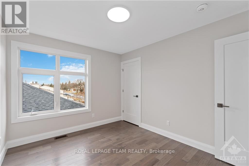5 Bed, 4 Bath House for Sale in Ottawa – 16 MELVILLE DRIVE, Ottawa – MLS# X13768442 - Image 20