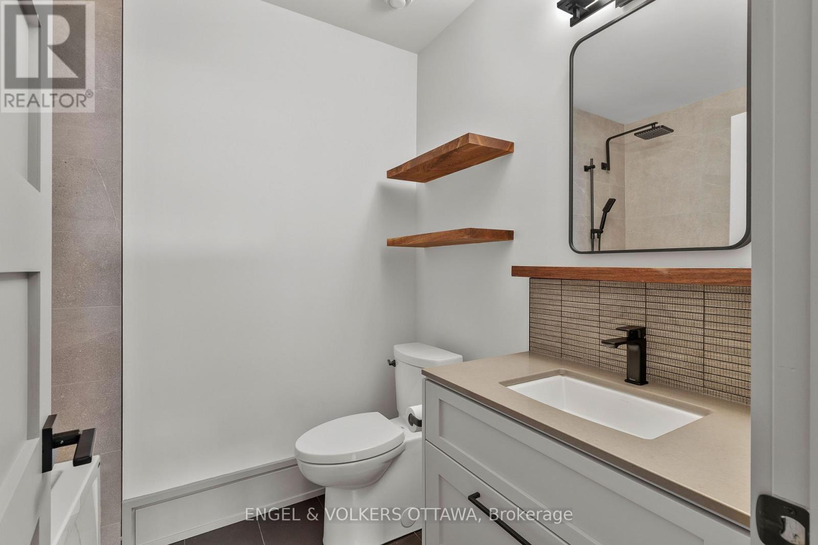 6 Bed, 6 Bath House for Sale in Ottawa – 37 CLARENDON AVENUE, Ottawa – MLS# X13768456 - Image 42