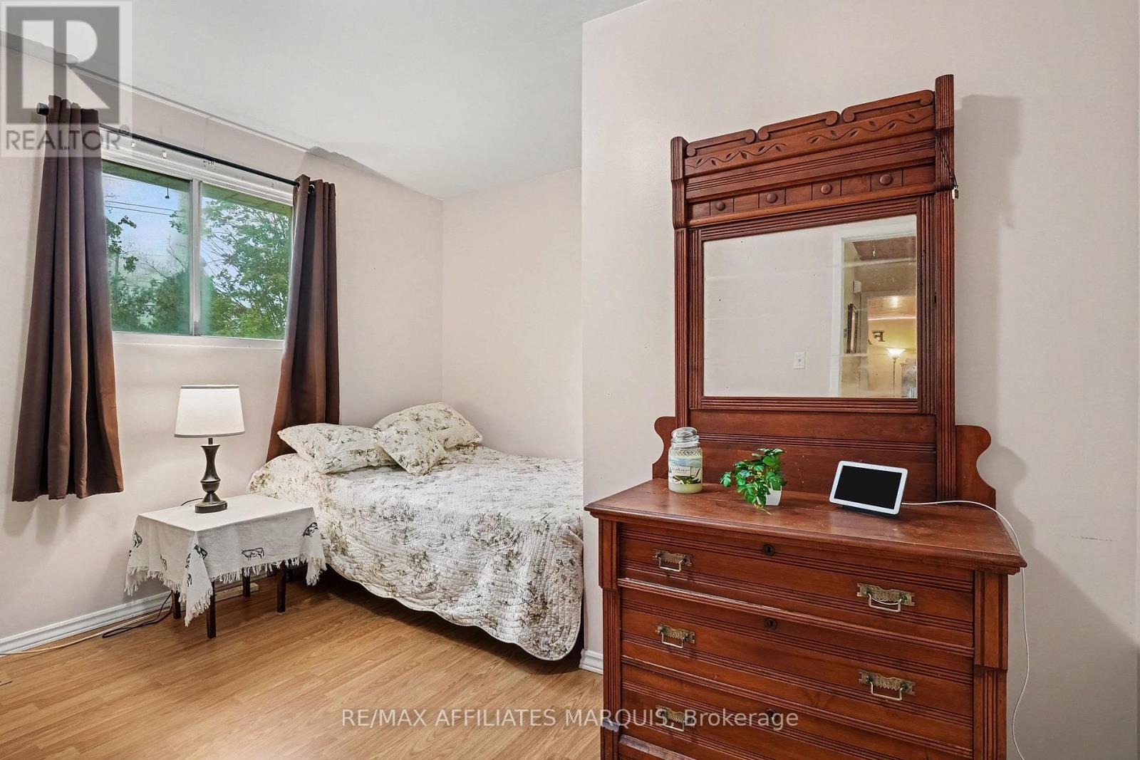 733 ROSEDALE ROAD - Image 18