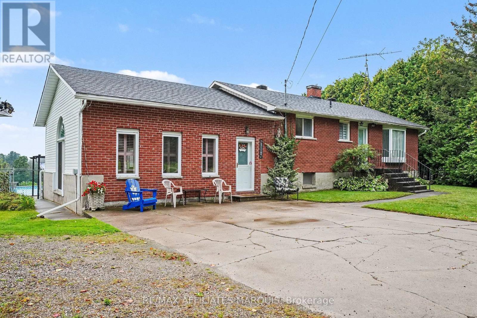 733 ROSEDALE ROAD - 2