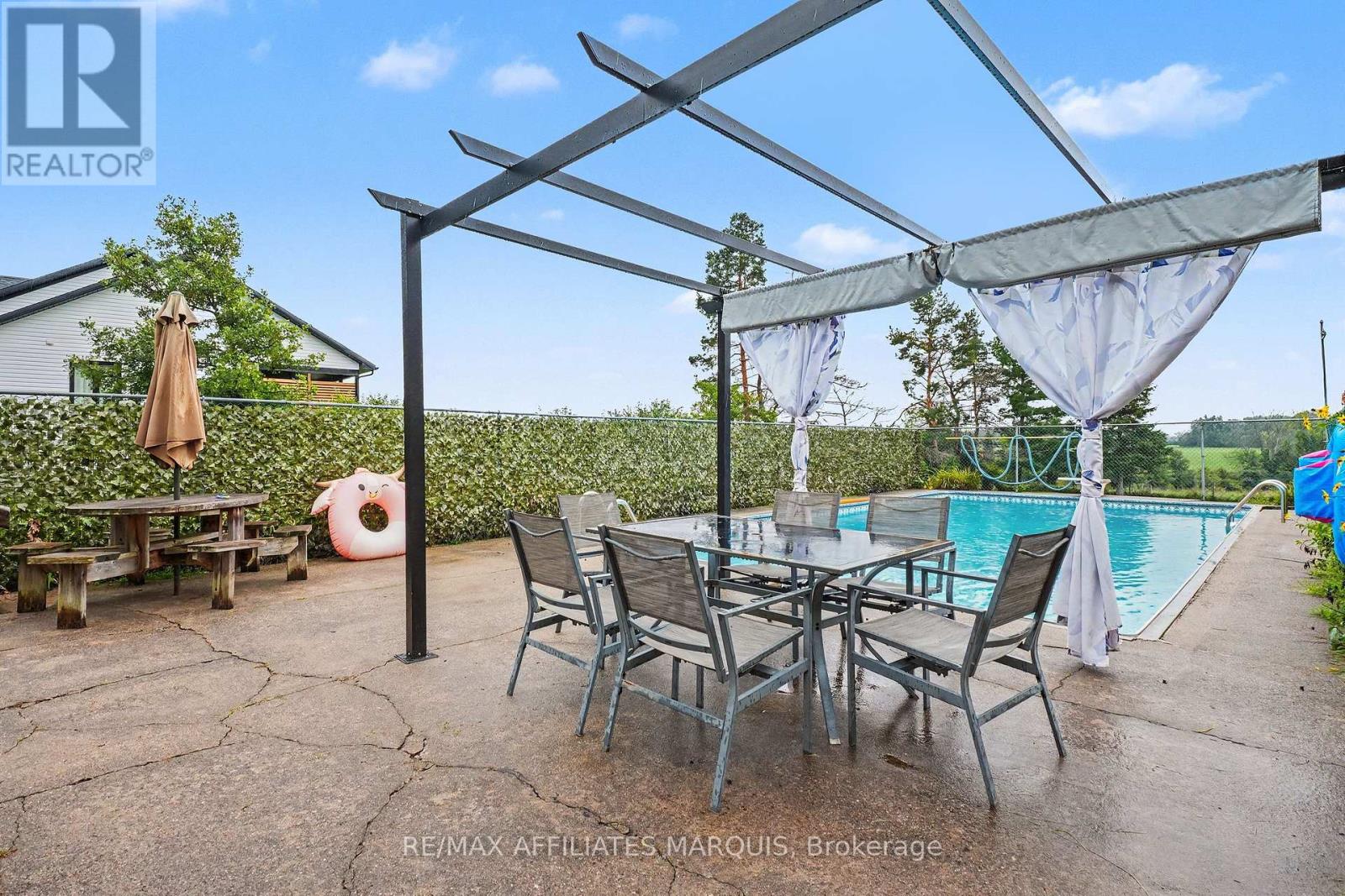 733 ROSEDALE ROAD - Image 27