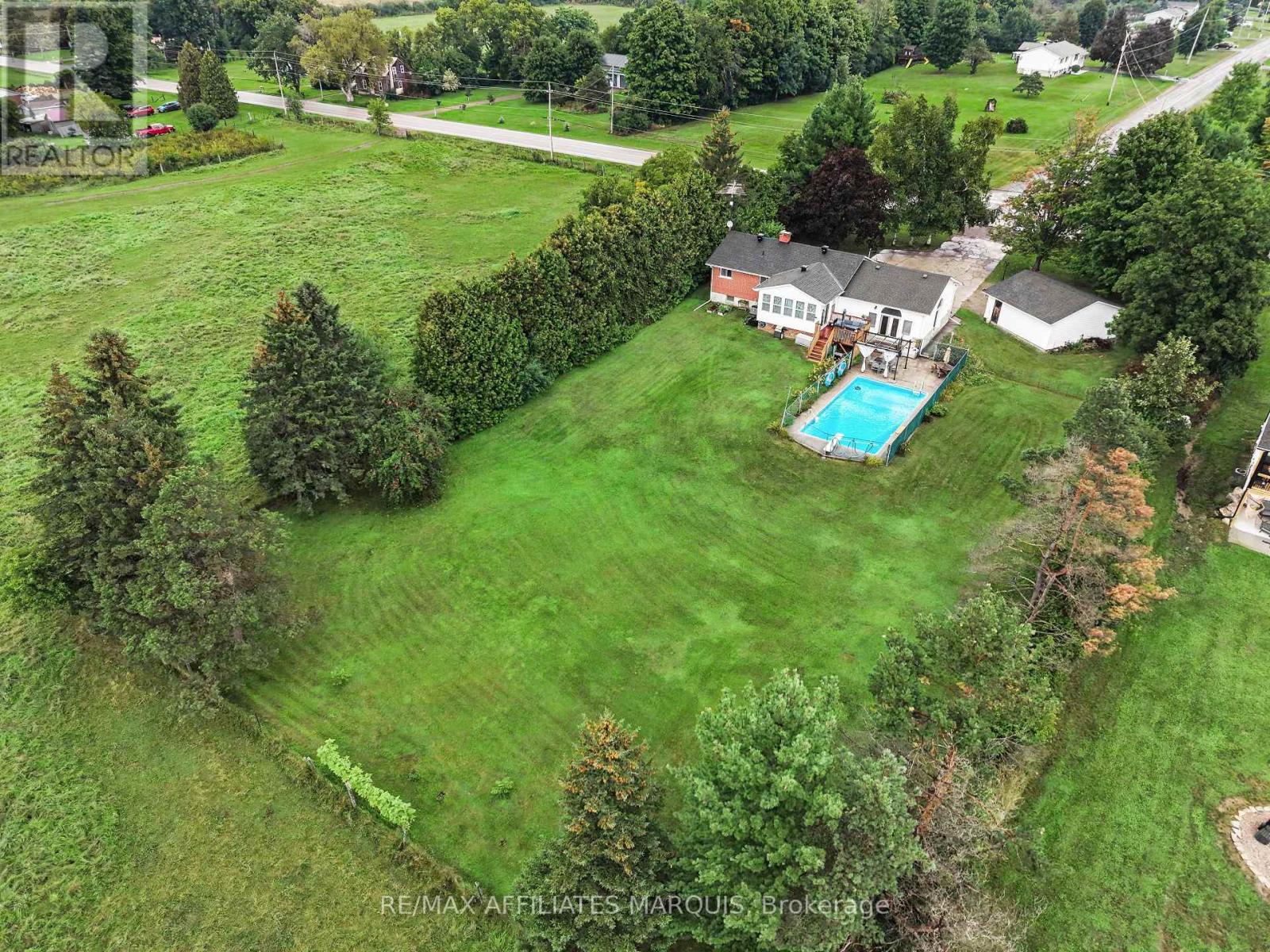 733 ROSEDALE ROAD - Image 32