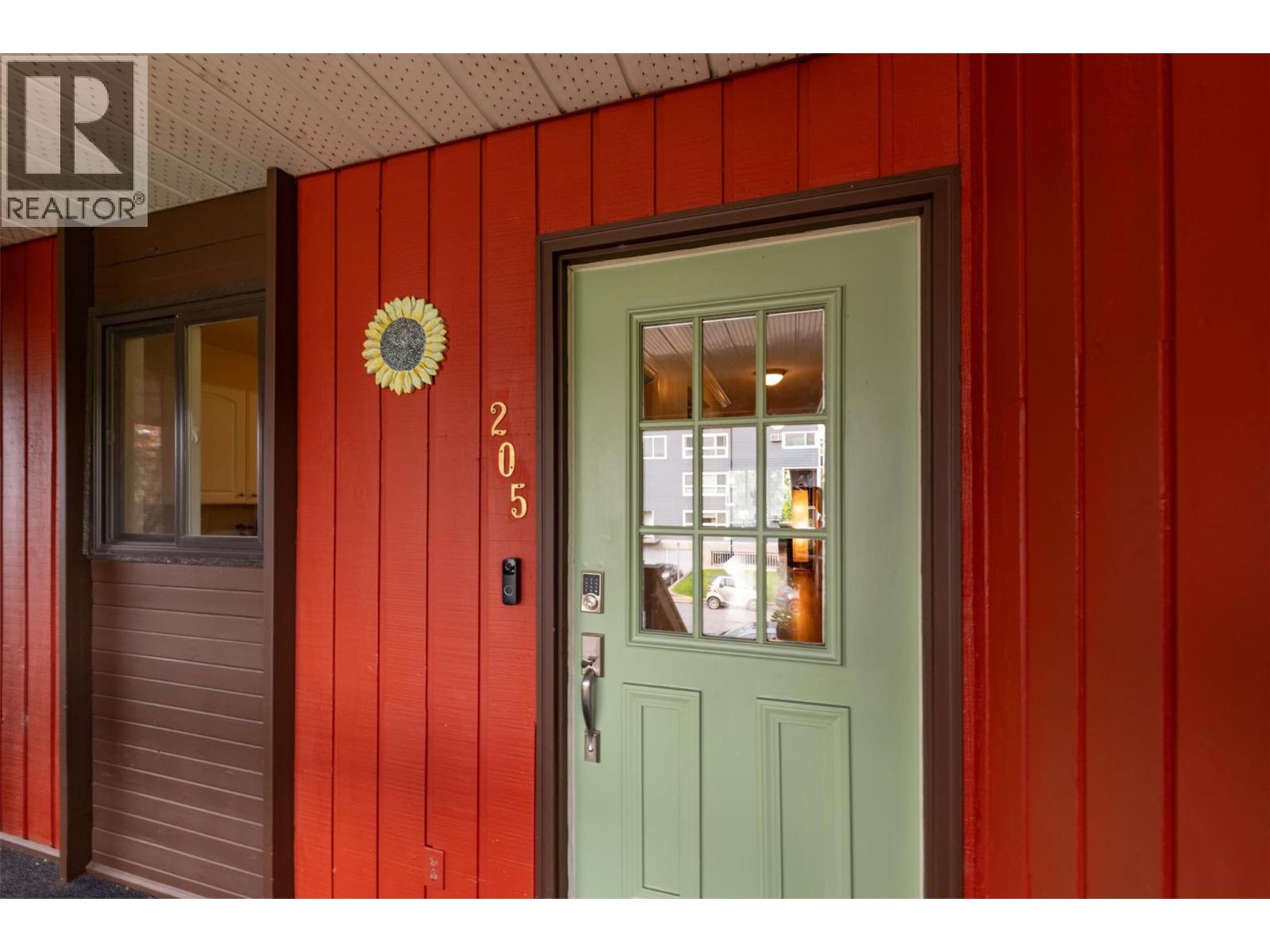 205 1870 Parkinson Way, Kelowna