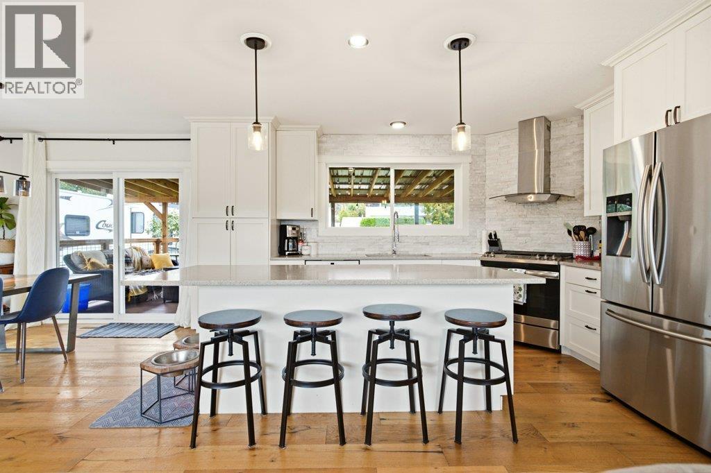  1870 Linda Court, Kelowna