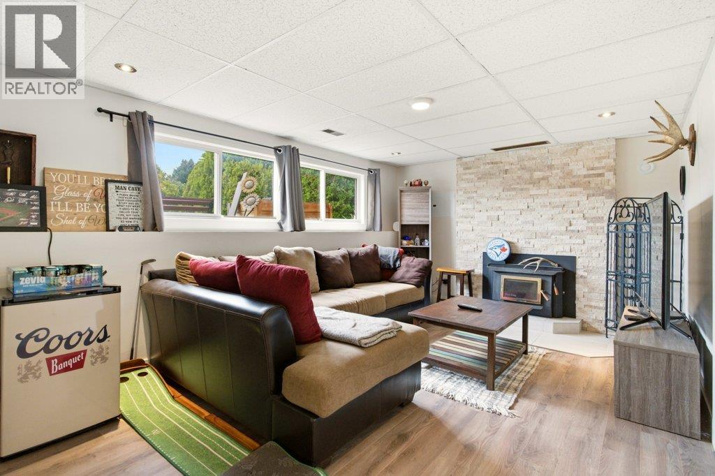  1870 Linda Court, Kelowna