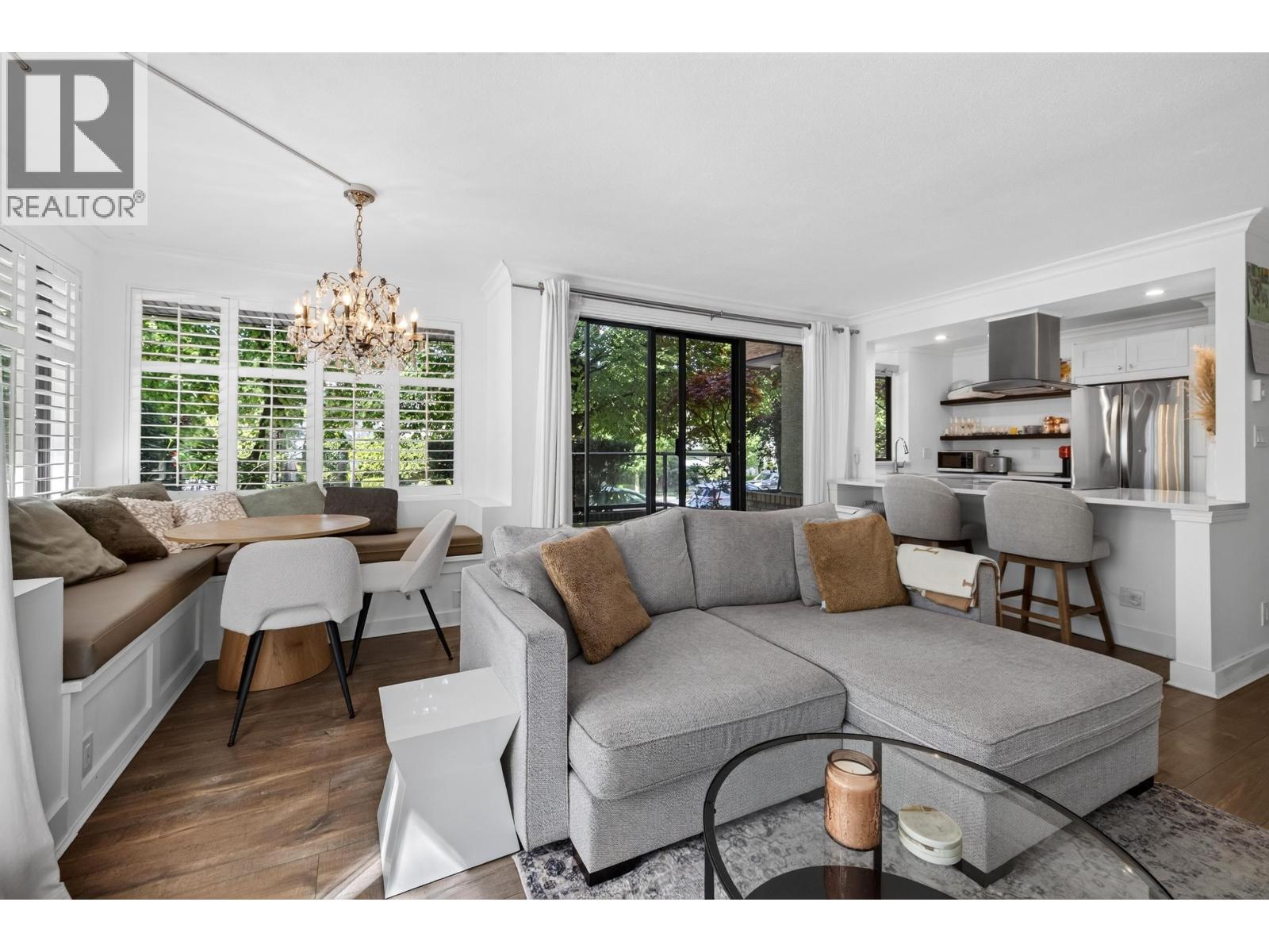 101 1702 CHESTERFIELD AVENUE, North Vancouver