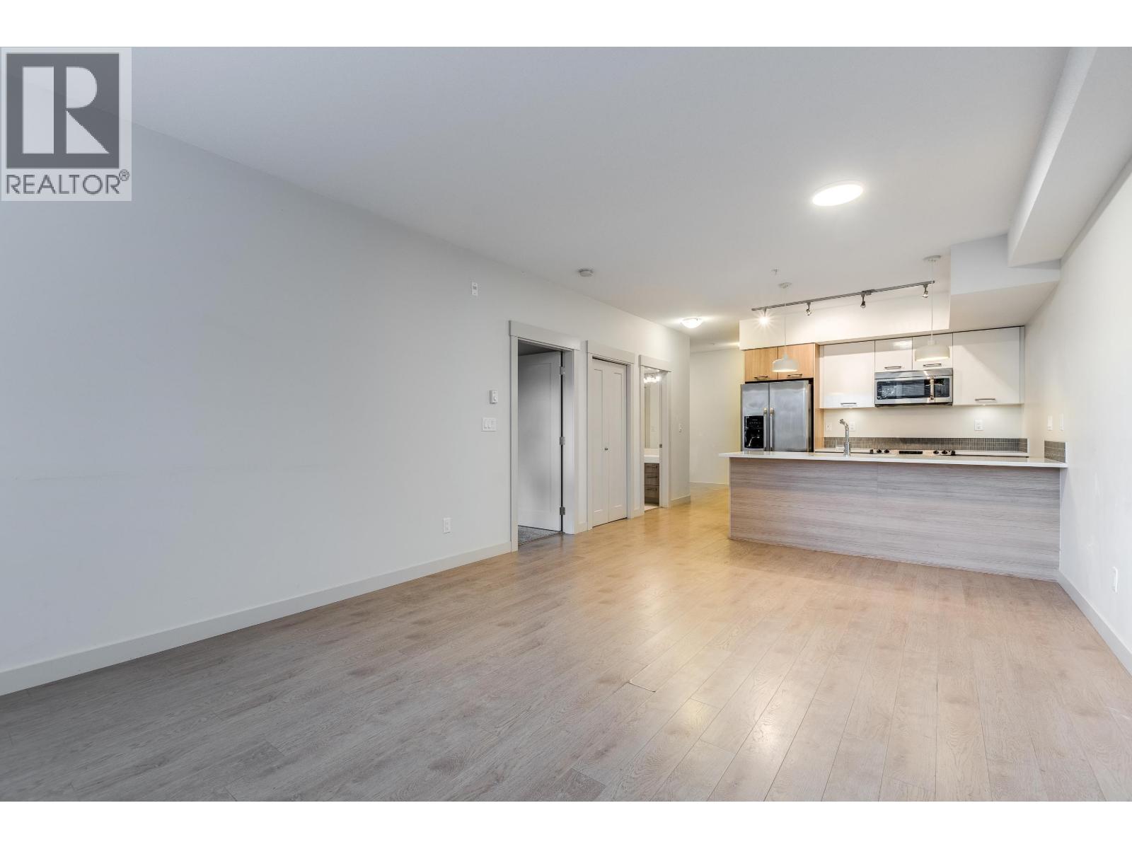 201 2214 KELLY AVENUE, Port Coquitlam