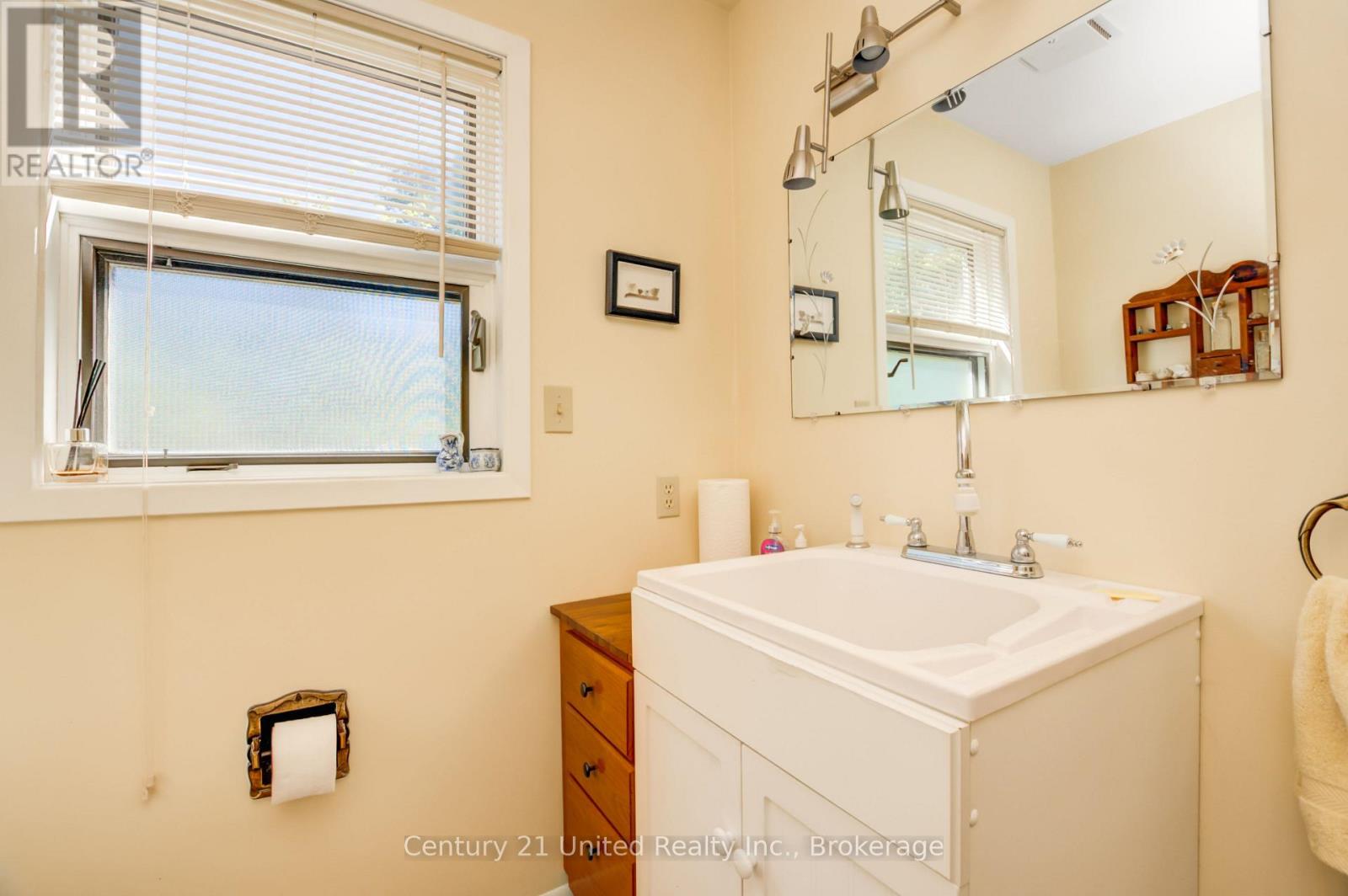 9 CONCESSION STREET W - Image 18