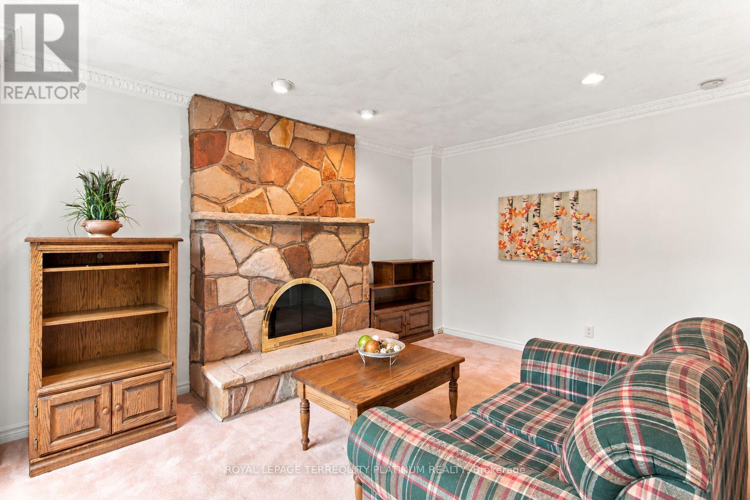 94 HAVELOCK GATE - 9