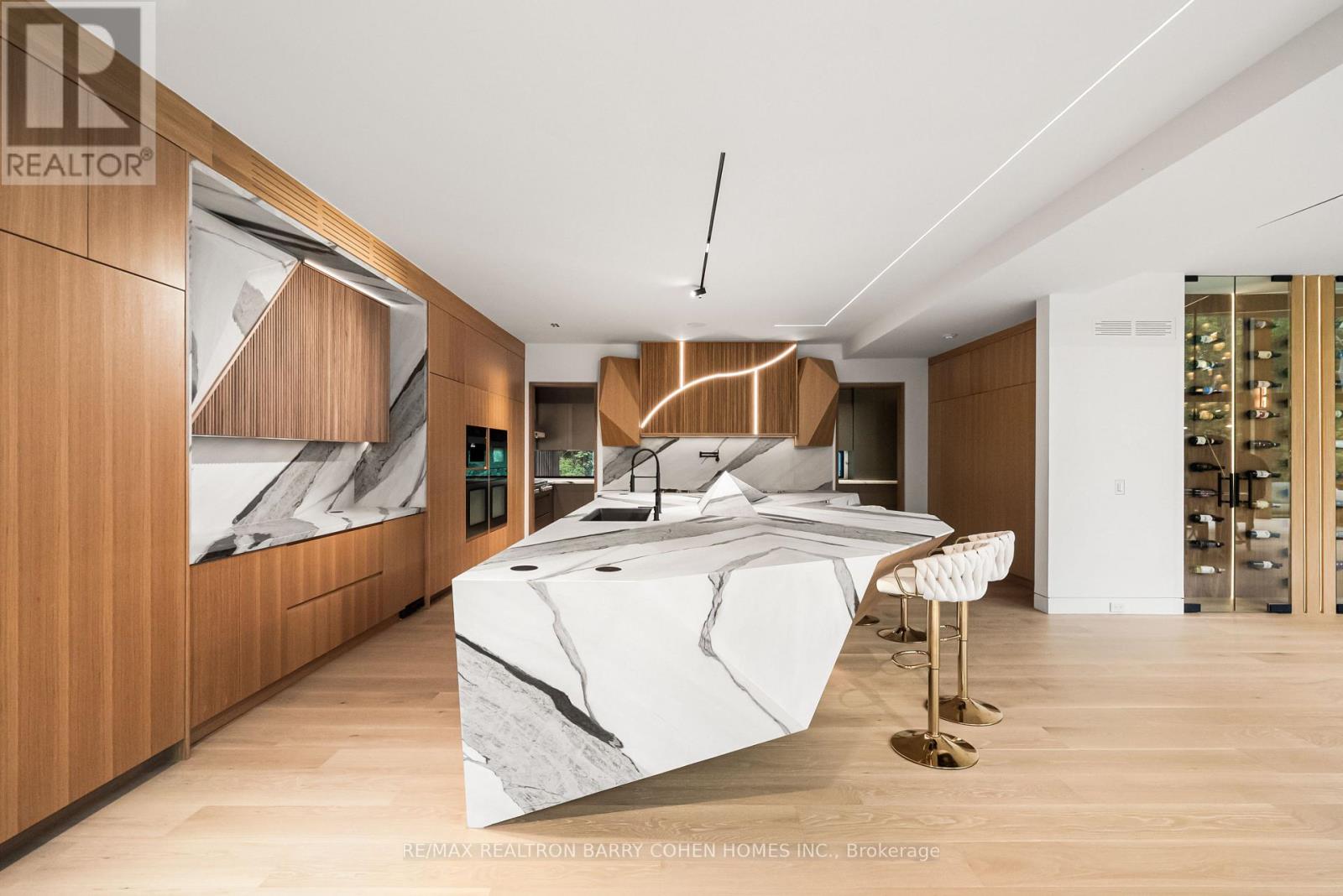 60 FOREST RIDGE ROAD - 23