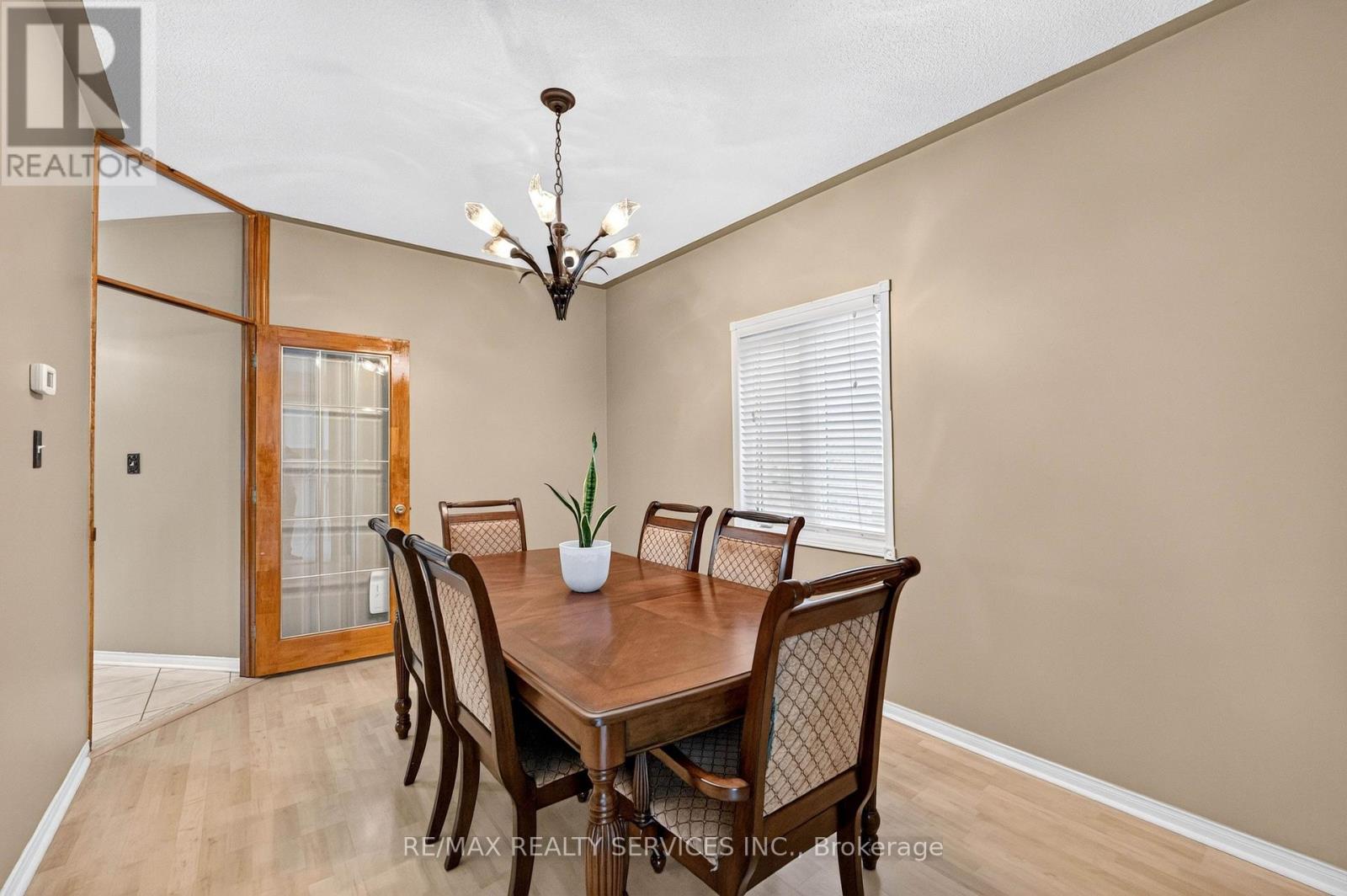 703 TWAIN AVENUE - 16