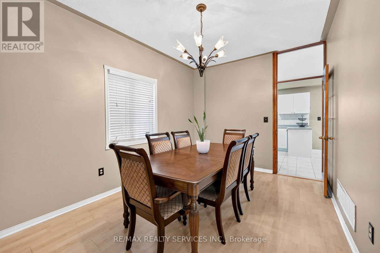 703 TWAIN AVENUE - 17