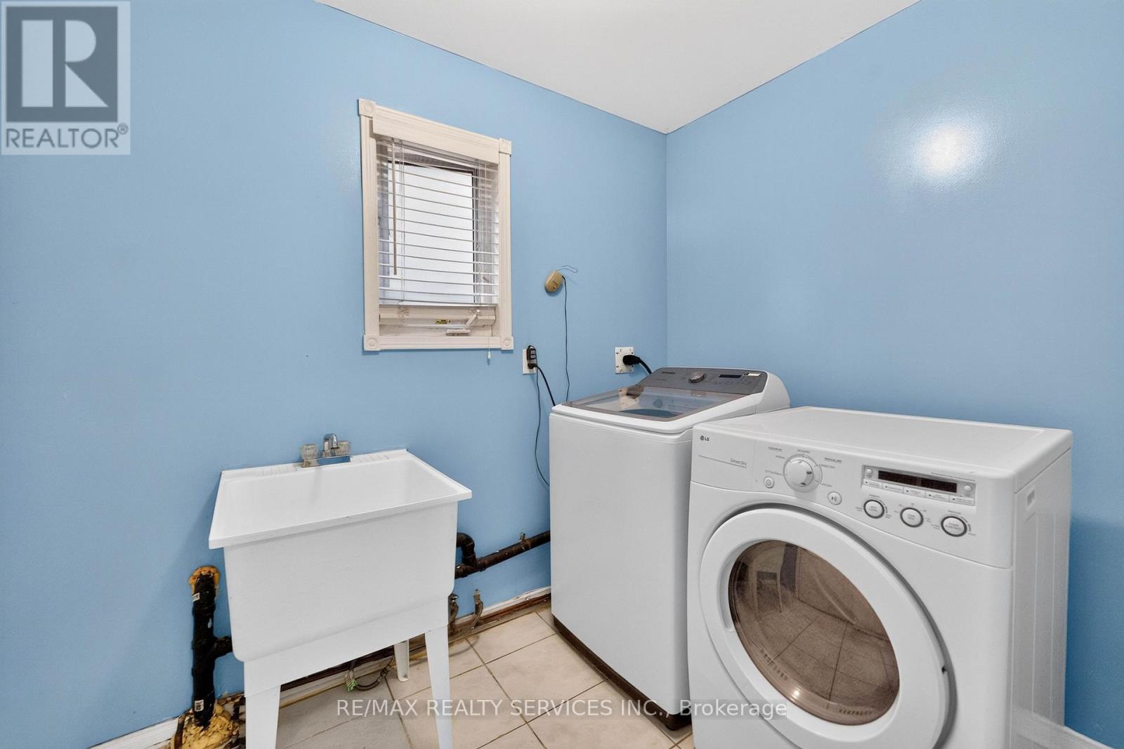 703 TWAIN AVENUE - 20