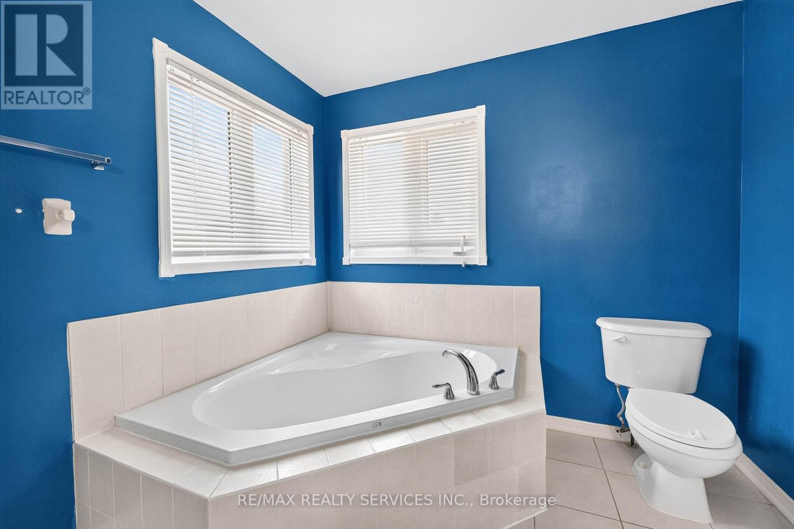 703 TWAIN AVENUE - 27