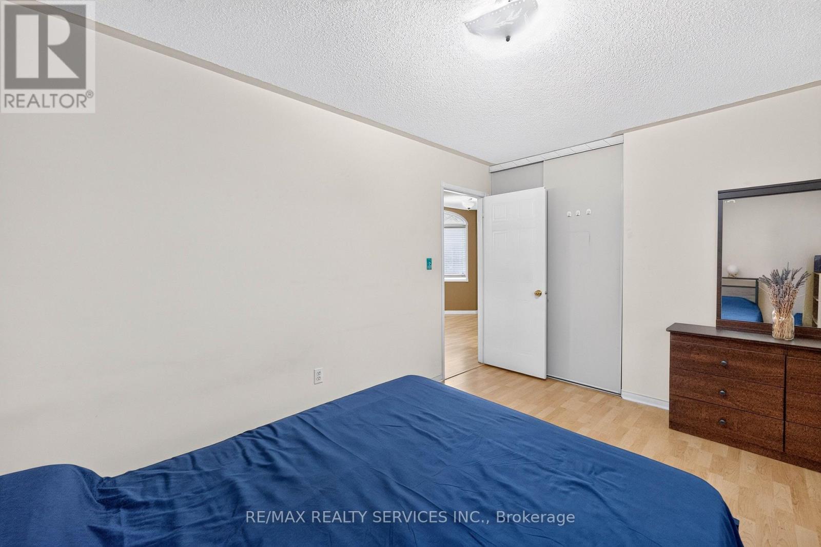 703 TWAIN AVENUE - 33