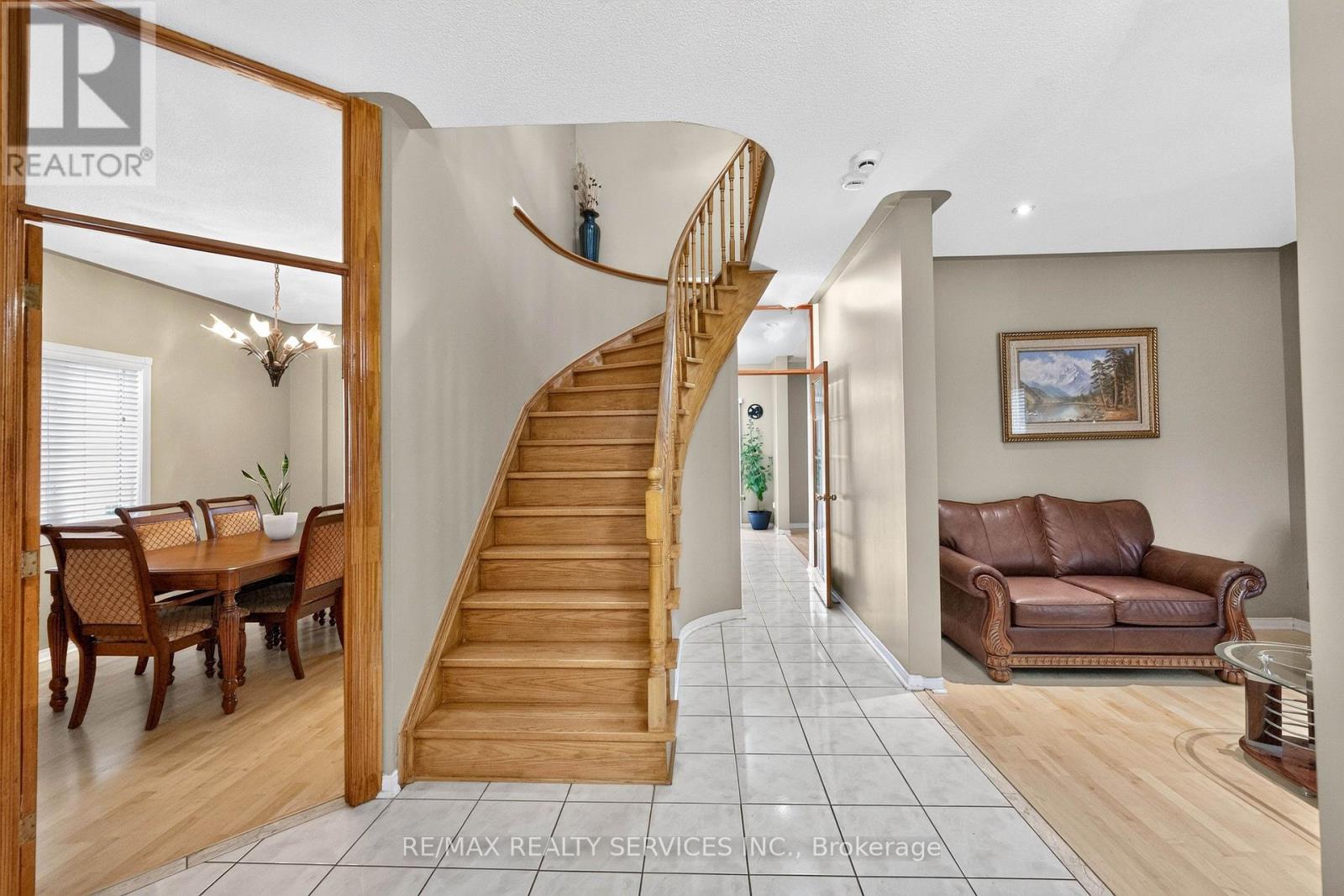 703 TWAIN AVENUE - 4