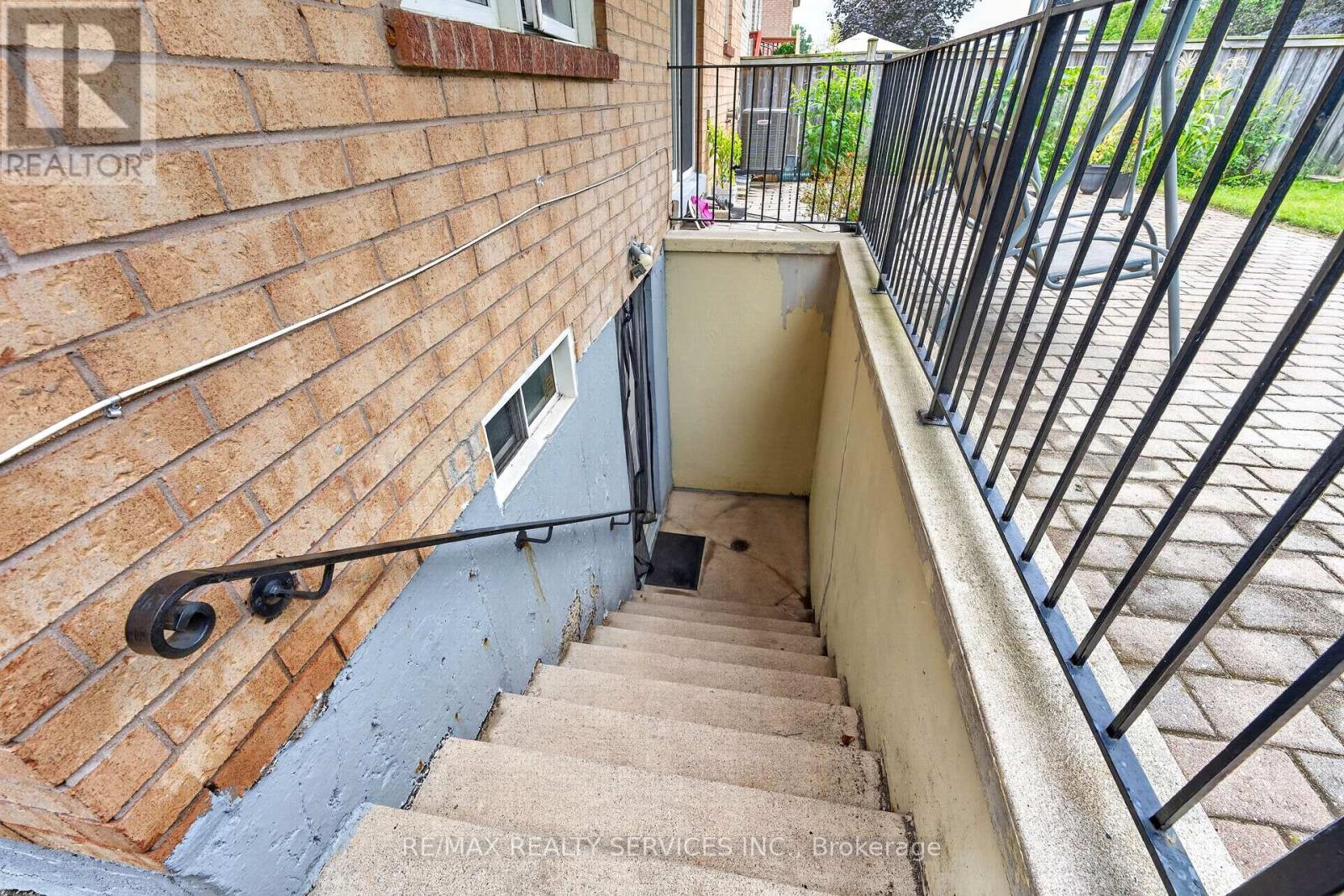 703 TWAIN AVENUE - 48