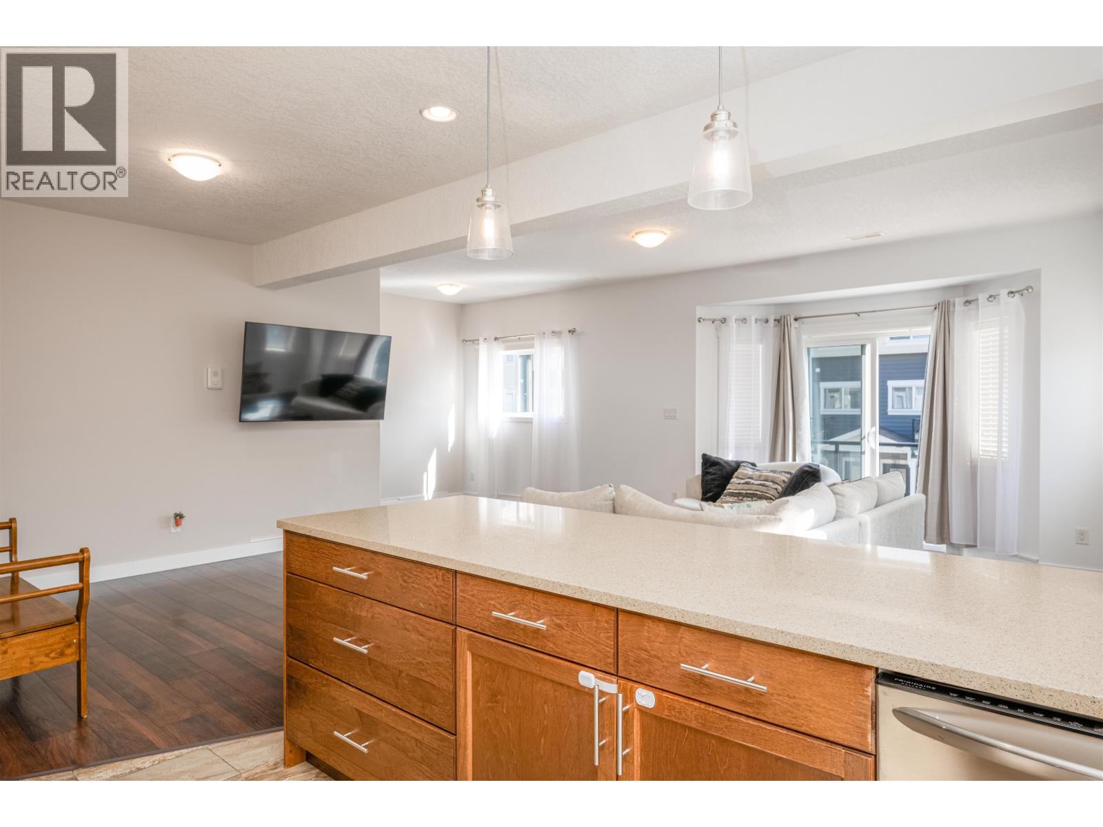 Photo 15 of 31 — 405 467 S TABOR BOULEVARD · Prince George, BC