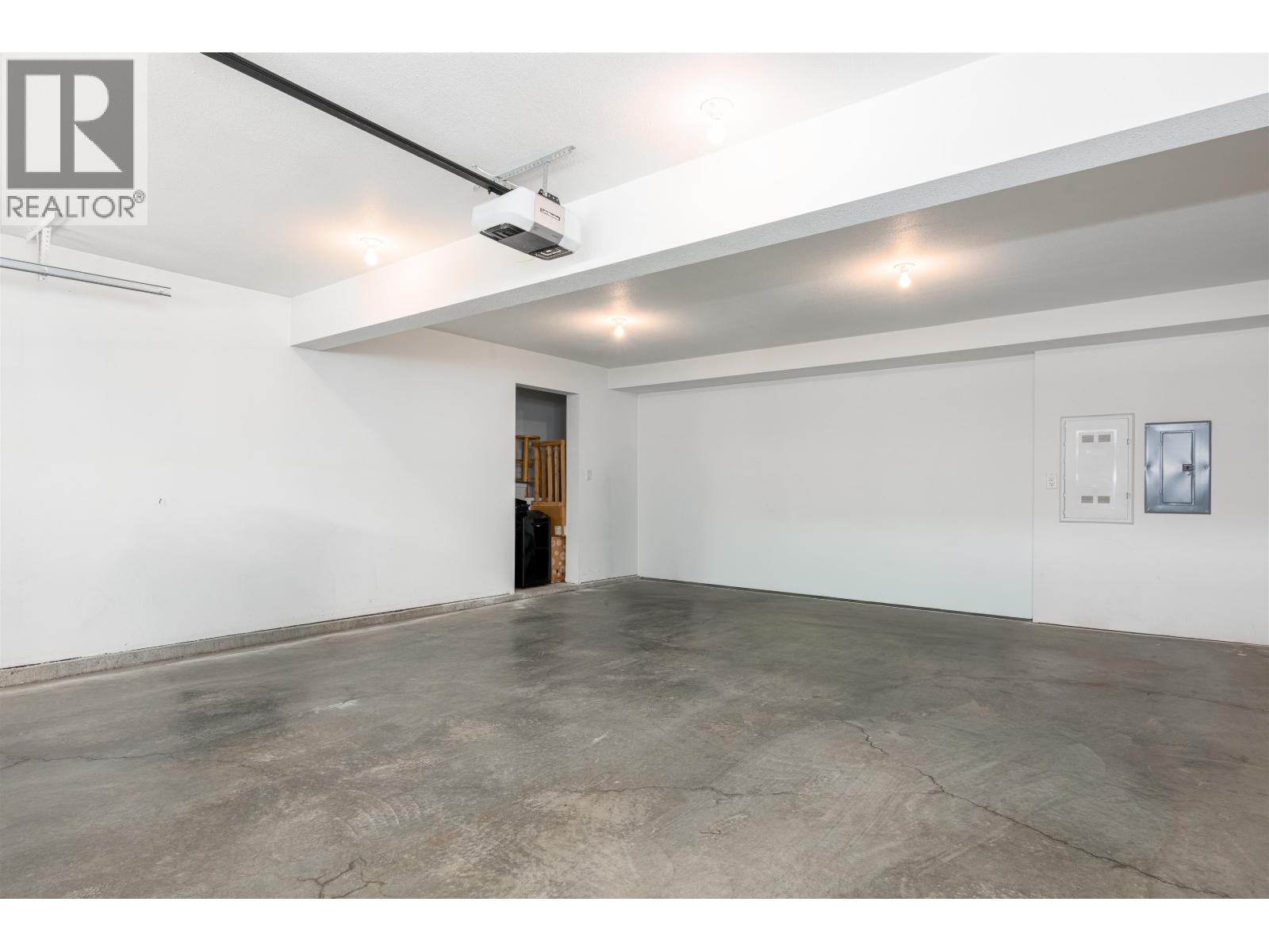 Photo 24 of 31 — 405 467 S TABOR BOULEVARD · Prince George, BC