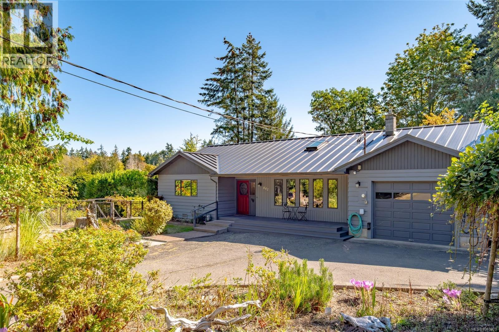 842 Woodland Dr - 54