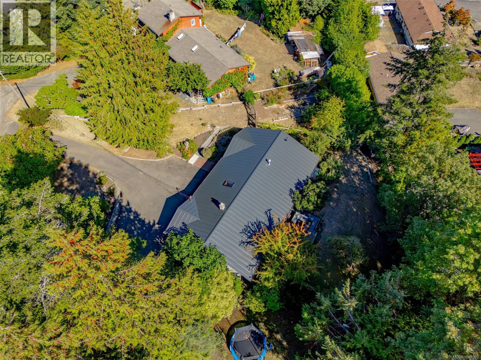 842 Woodland Dr - 65