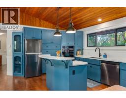 842 Woodland Dr, Parksville, BC V9P1Z2 Photo 11
