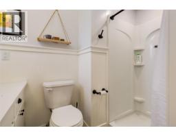 842 Woodland Dr, Parksville, BC V9P1Z2 Photo 33