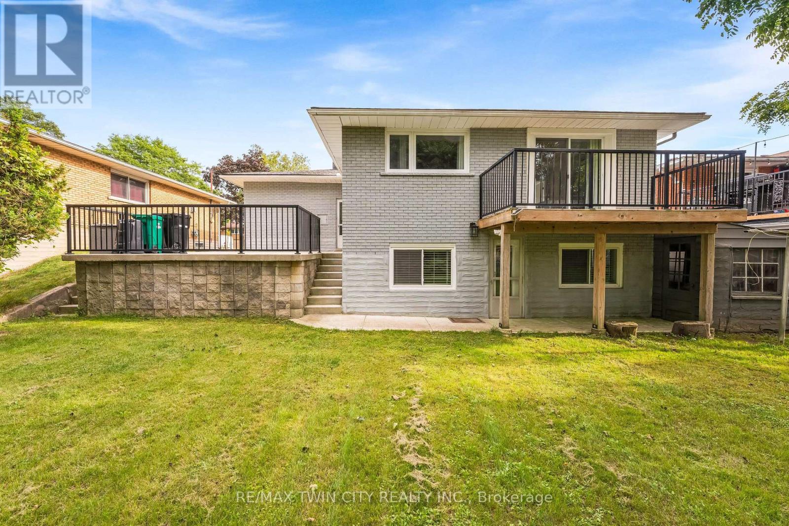 106 KENNETH AVENUE - Image 30