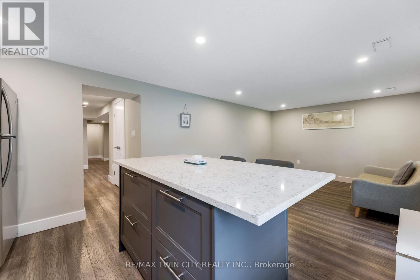106 KENNETH AVENUE - Image 41