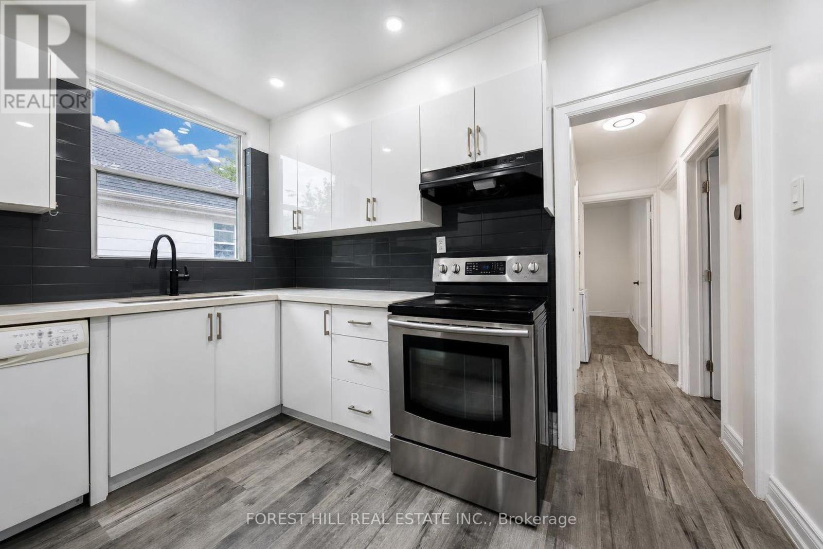 29 THORNDALE STREET S - 15
