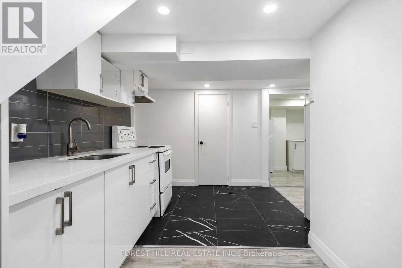 29 THORNDALE STREET S - Image 27