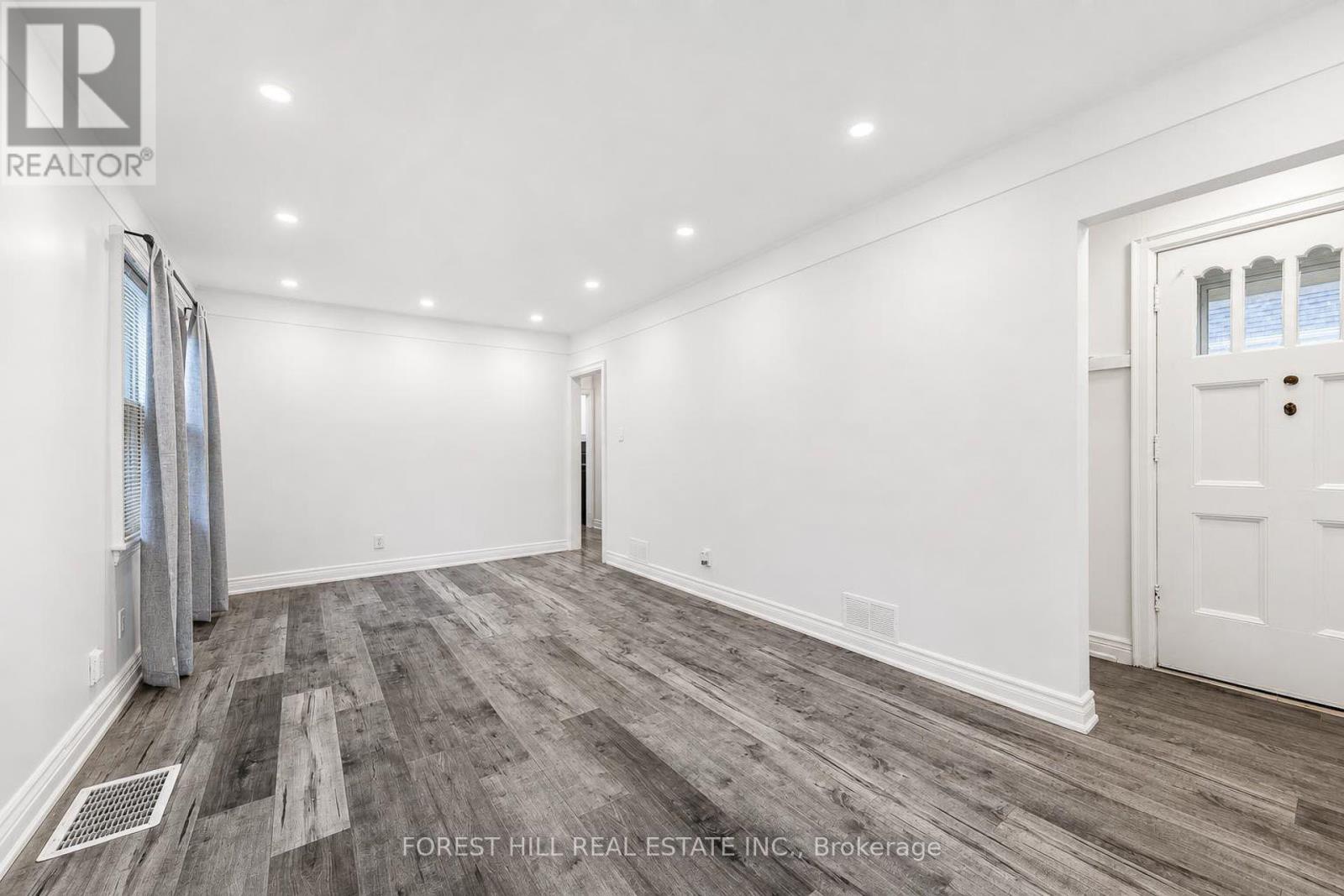 29 THORNDALE STREET S - 5