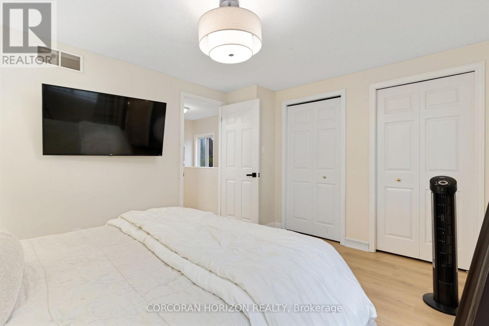 15 FARRELL LANE - 28