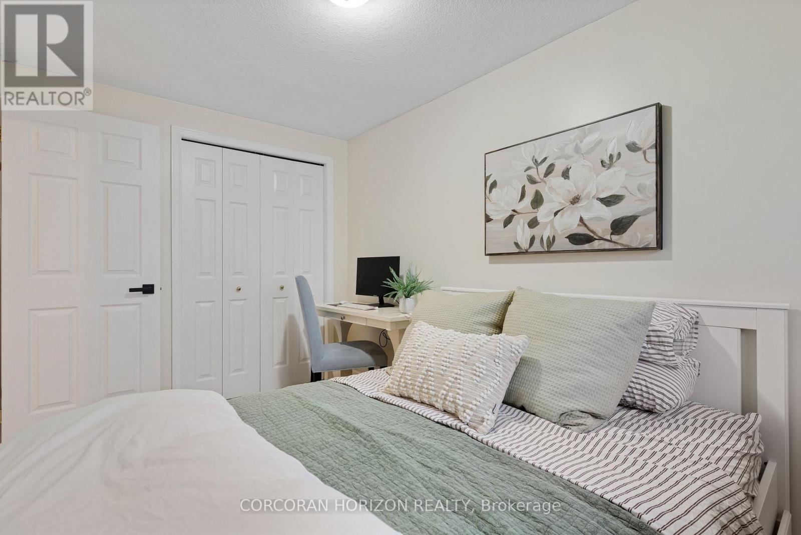 15 FARRELL LANE - 33