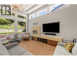 23430 Cross Road, Maple Ridge, BC V4R0C8 Photo 9