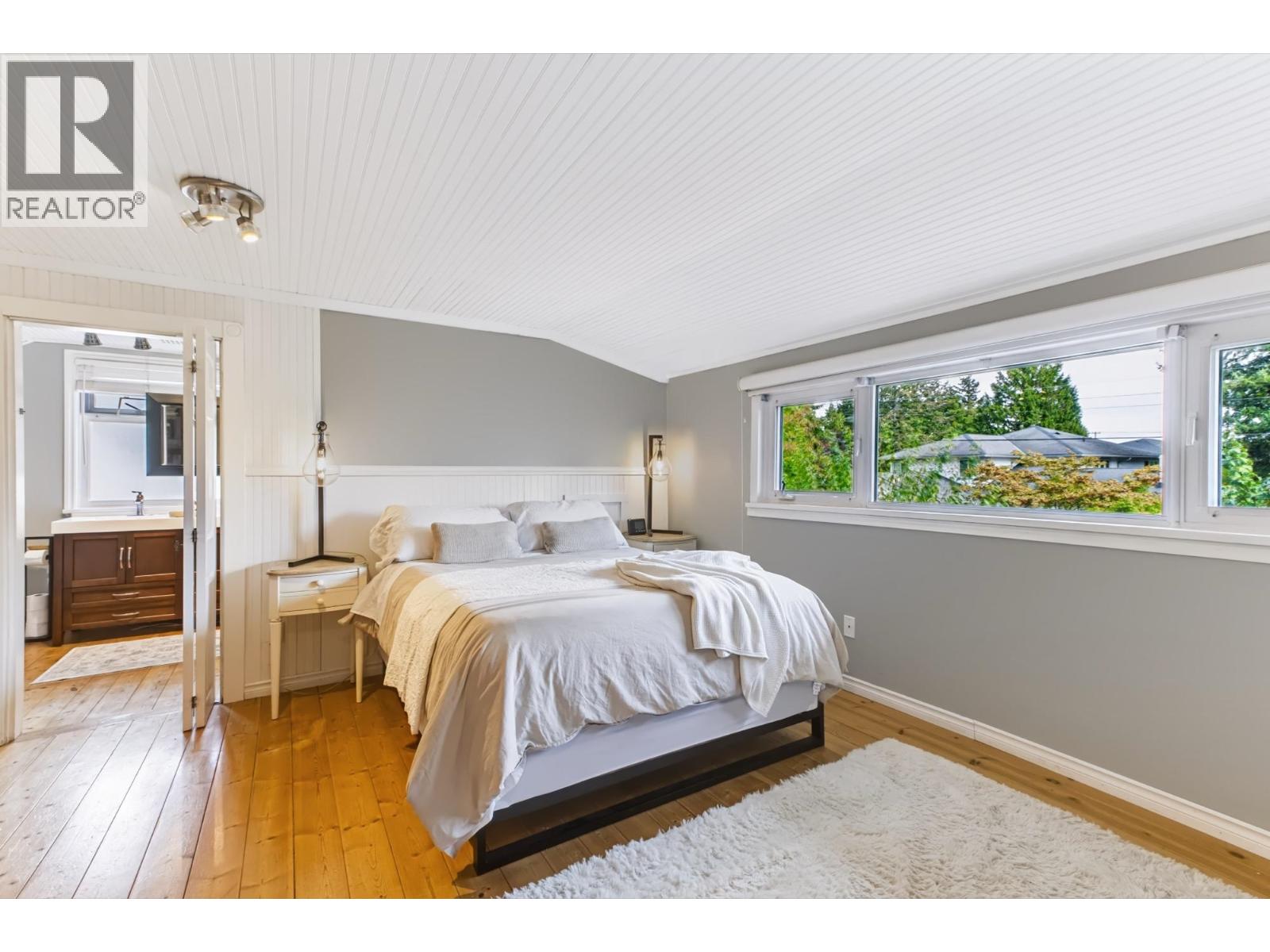 1345 COMPSTON CRESCENT, Delta