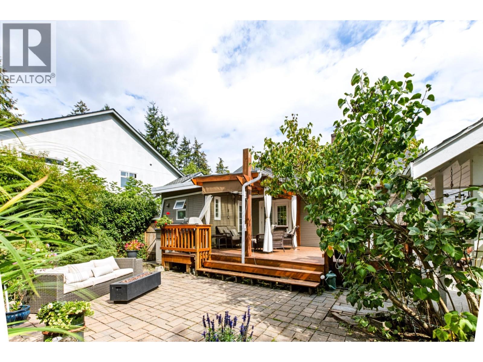 1345 COMPSTON CRESCENT, Delta