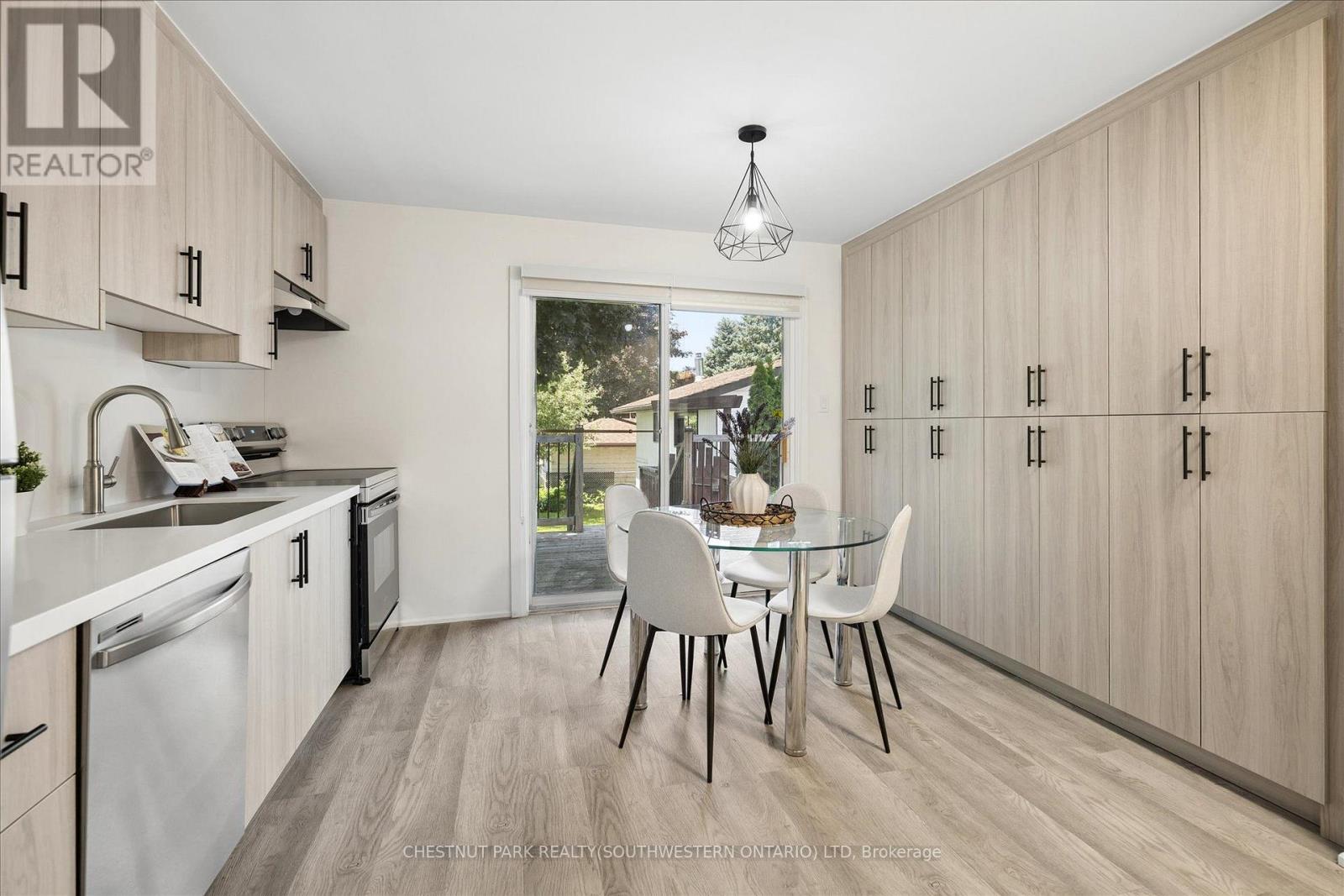 88 WOODHAVEN DRIVE, Kitchener — photo 8