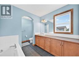 988 Copperfield Boulevard Se, Calgary, AB T2Z4W7 Photo 22