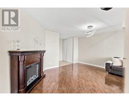 1215 - 11753 Sheppard Avenue E, Toronto, ON M1B5M3 Photo 13