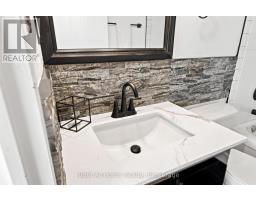 1215 - 11753 Sheppard Avenue E, Toronto, ON M1B5M3 Photo 37