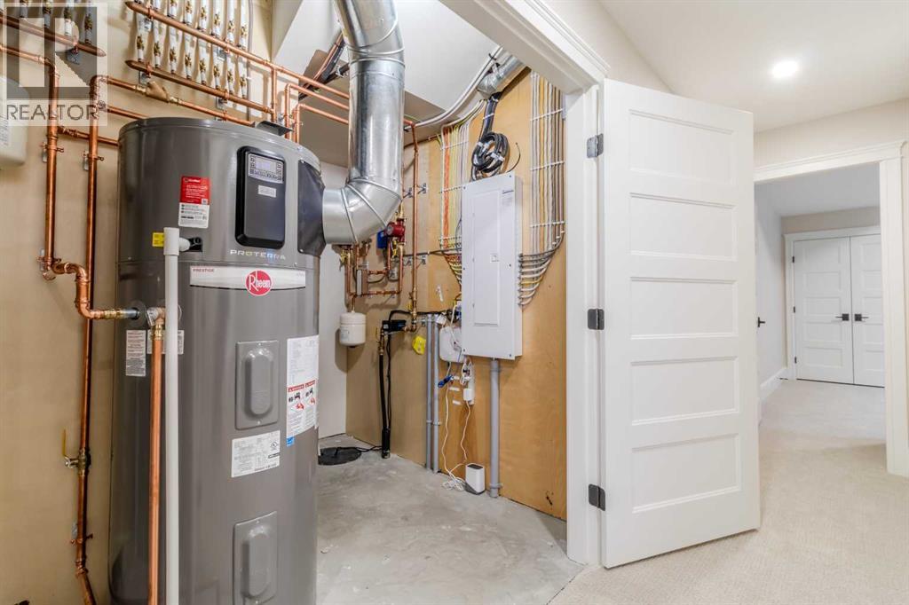 Listing photo – 7 Songbird Green, Sylvan Lake