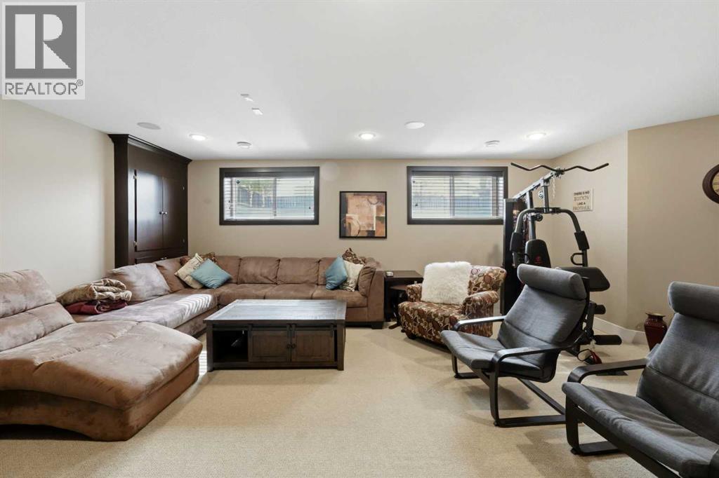 Listing photo – 4016 45 Avenue, Sylvan Lake