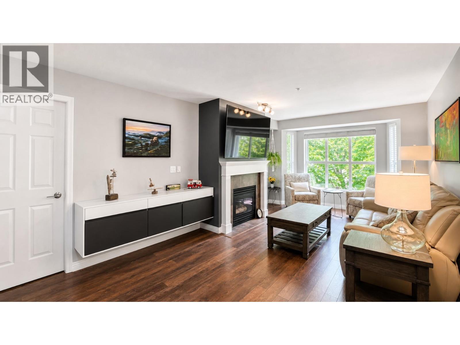 306 2393 WELCHER AVENUE, Port Coquitlam — photo 2
