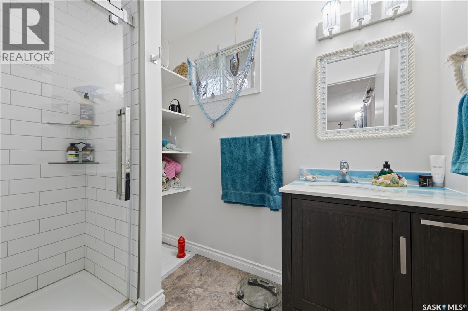 5 Elm AVENUE - 11