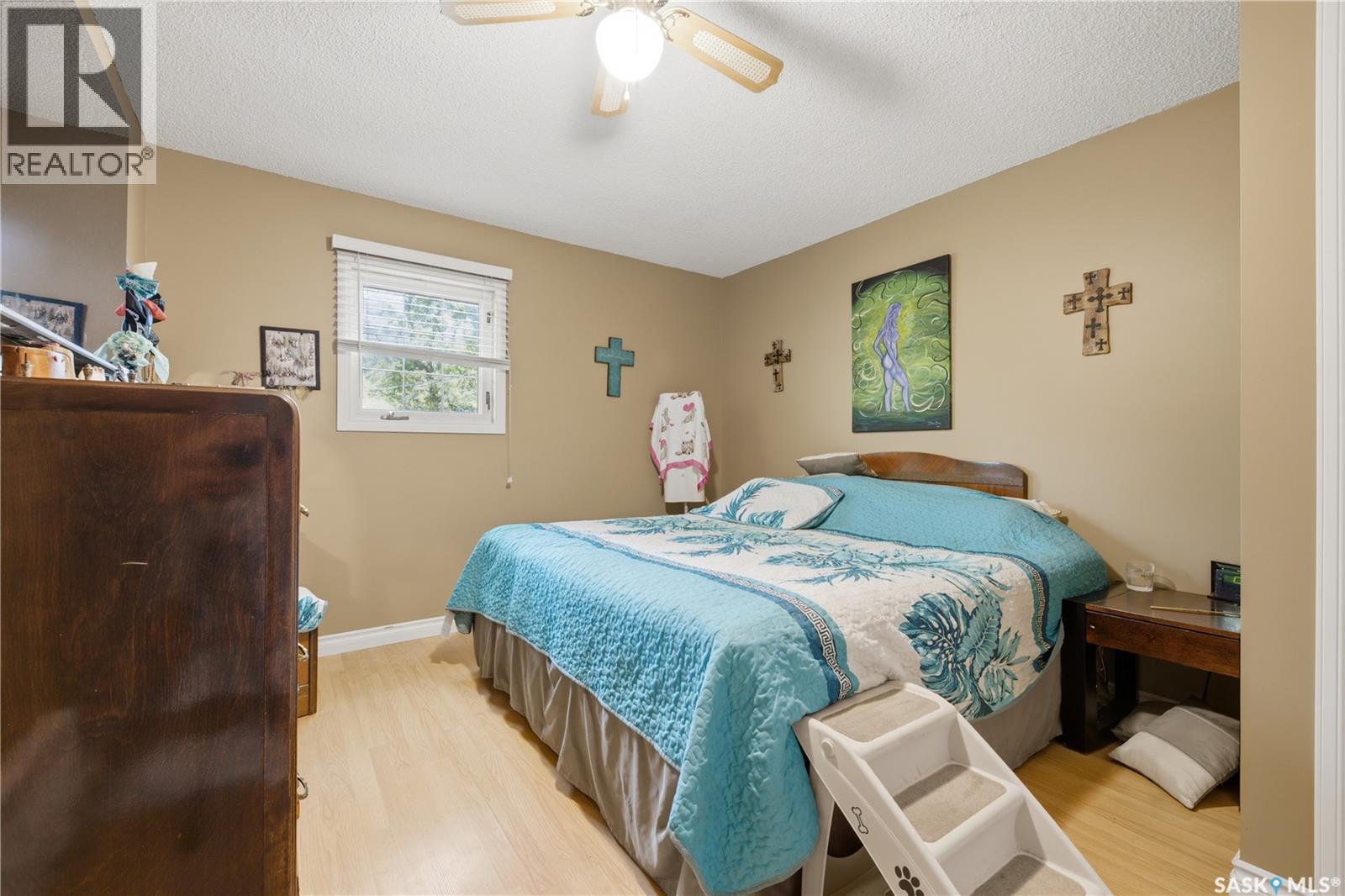 5 Elm AVENUE - 19