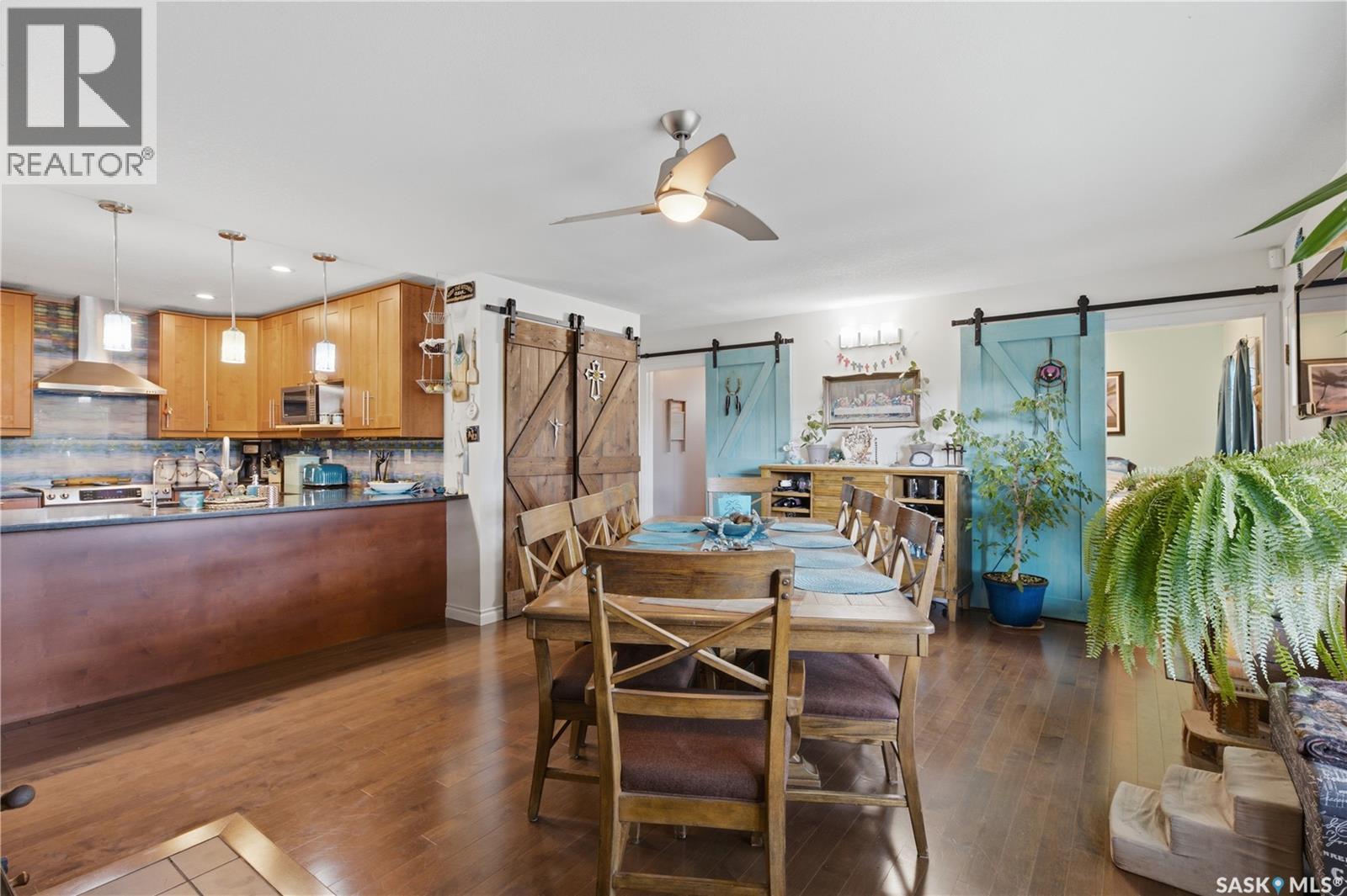 5 Elm AVENUE - 7