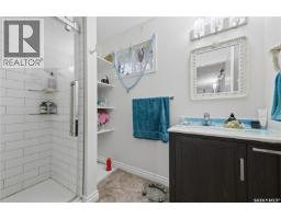 Bedroom - 5 Elm Avenue, Grandview Beach, SK S0G1C0 Photo 11