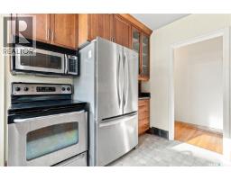 Family room - 222 Broadway Avenue, Regina, SK S4N1B3 Photo 7