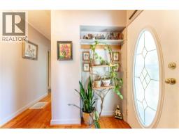 Foyer - 702 Ibbitson Street, Creston, BC V0B1G4 Photo 16